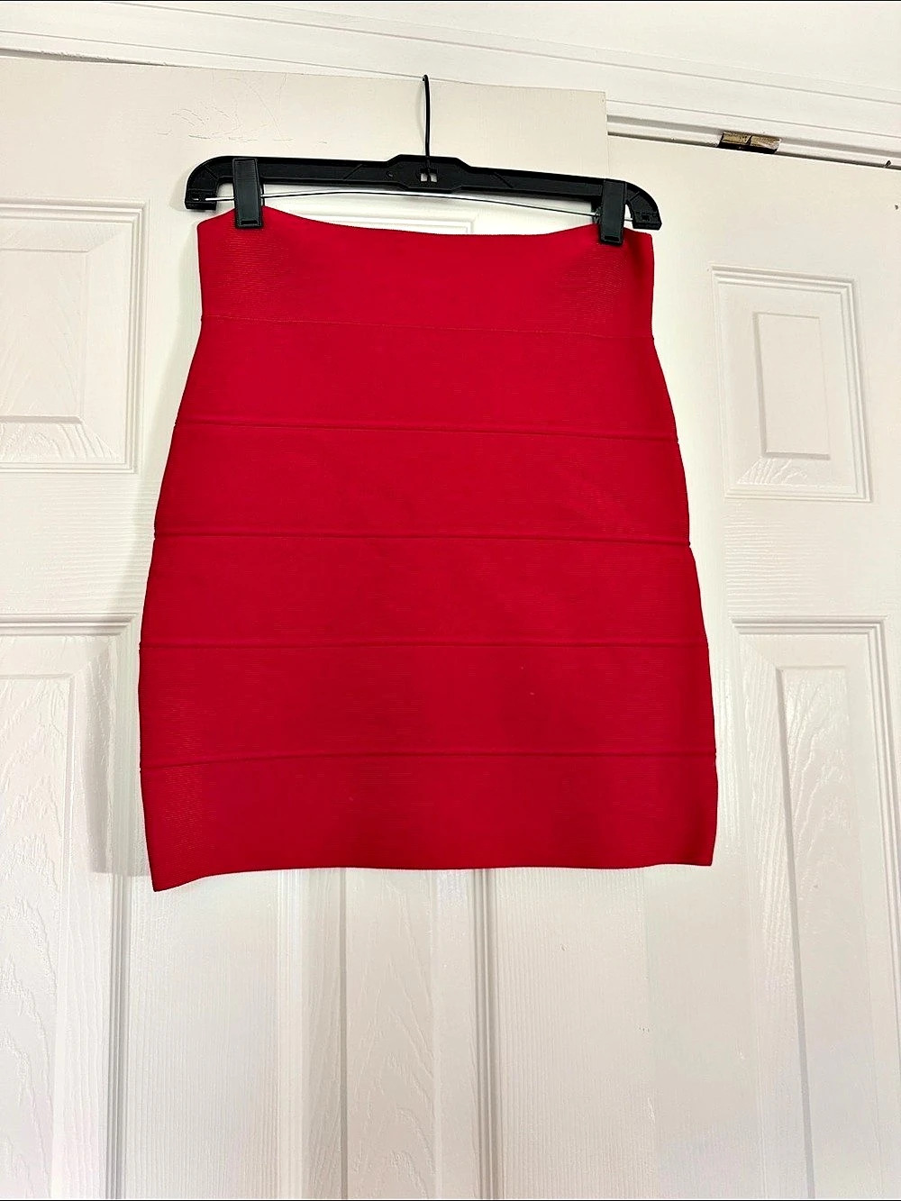 BCBGMAXAZRIA Bandage Mini Skirt in Red Size Medium